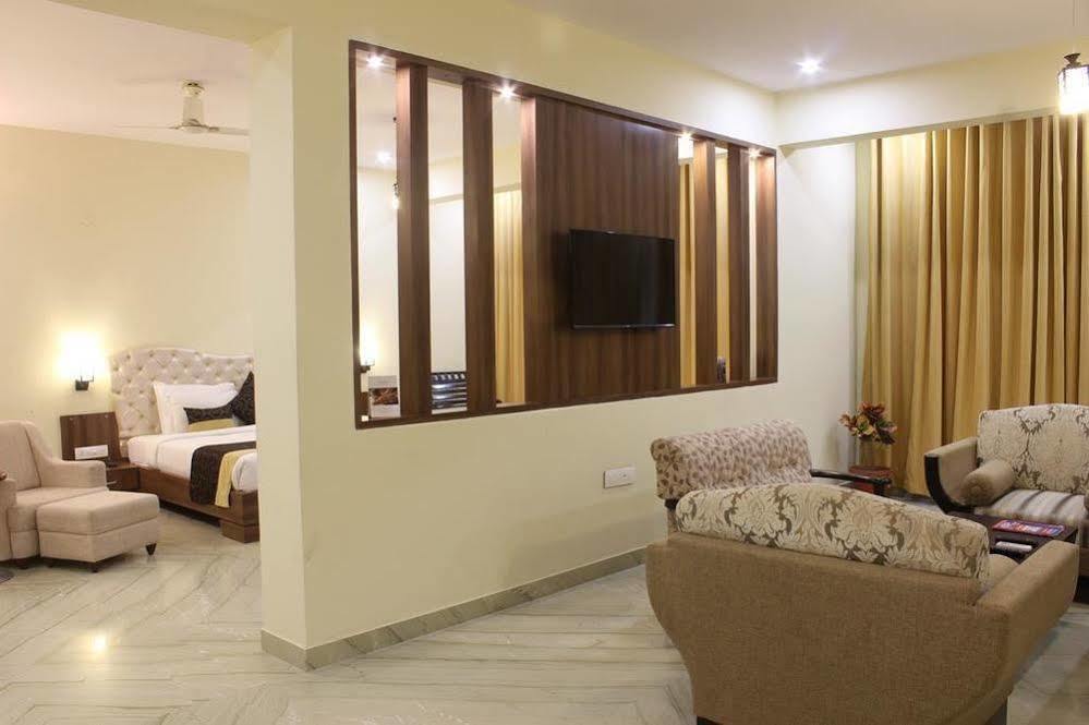 Mewargarh Udaipur By Red Lion S Ξενοδοχείο Εξωτερικό φωτογραφία