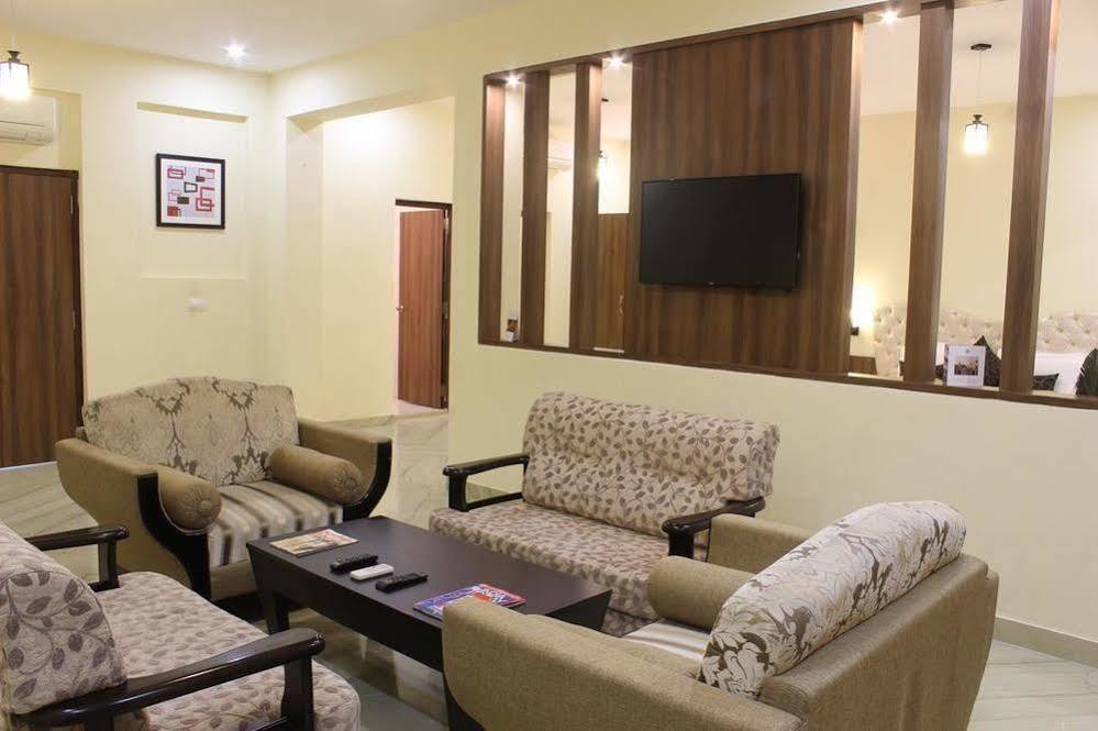 Mewargarh Udaipur By Red Lion S Ξενοδοχείο Εξωτερικό φωτογραφία